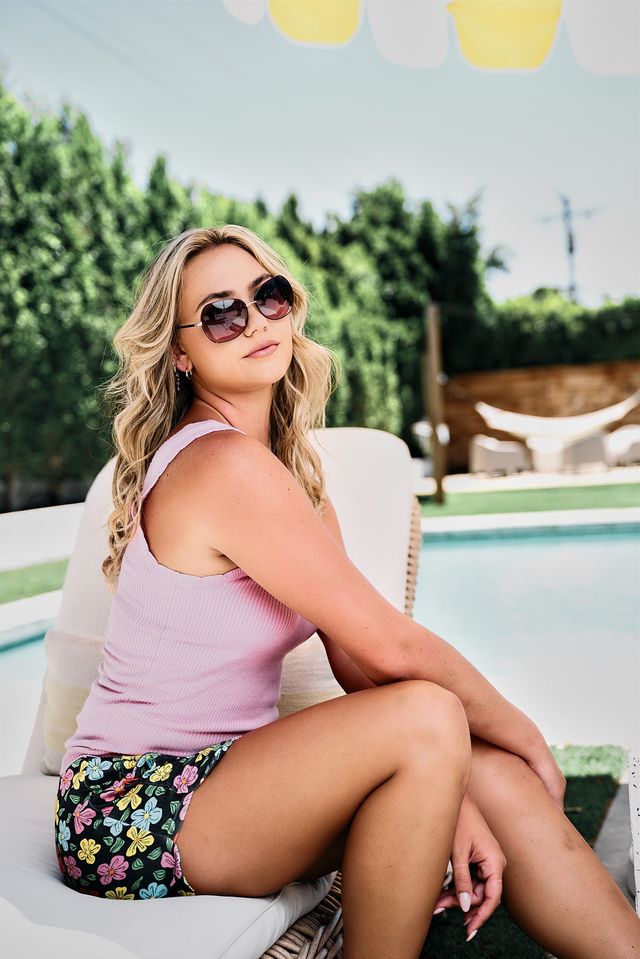 LuLaRoe Aura Ease Short - Everyday Scuba Knit Short (Sizes XXS-3XL)