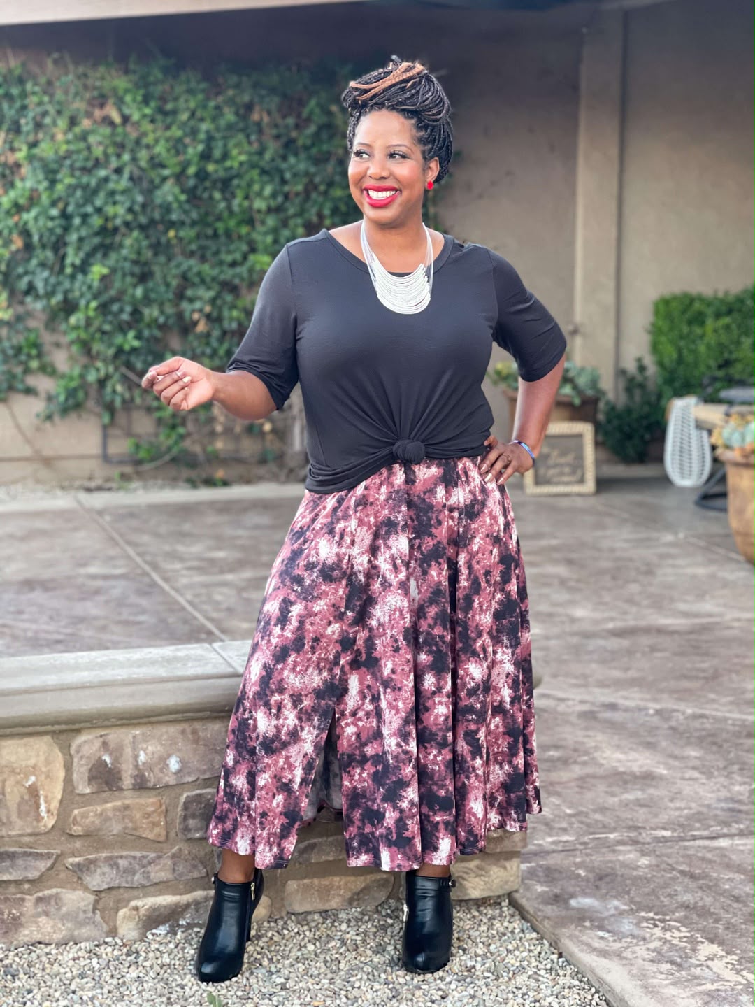 LuLaRoe Boyfriend T - Relaxed A-Line Elbow Sleeve Tee (Sizes XS-M)