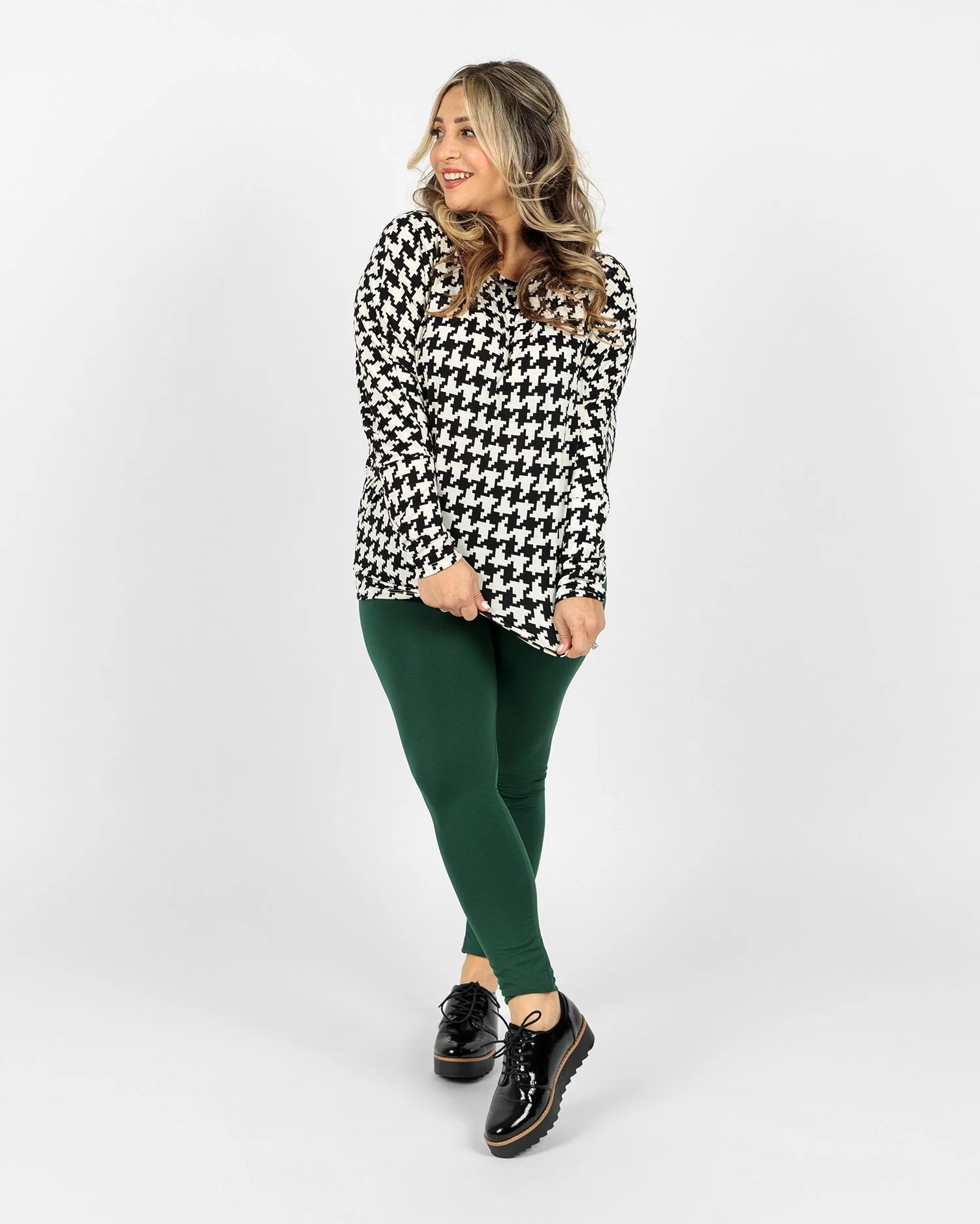 LuLaRoe Linda Batwing Top - Wide Neckline Dolman Sleeve (Sizes M-2XL)